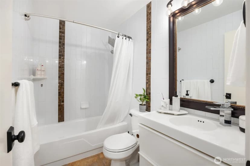 Property photo for 831 126th Place Ne #b103, Bellevue photo 14