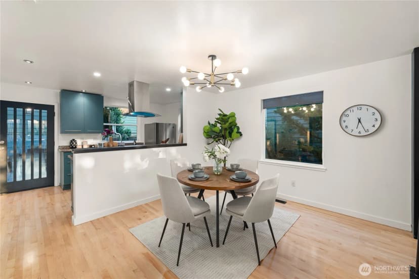 Property photo for 824 30th Avenue, Seattle photo 16