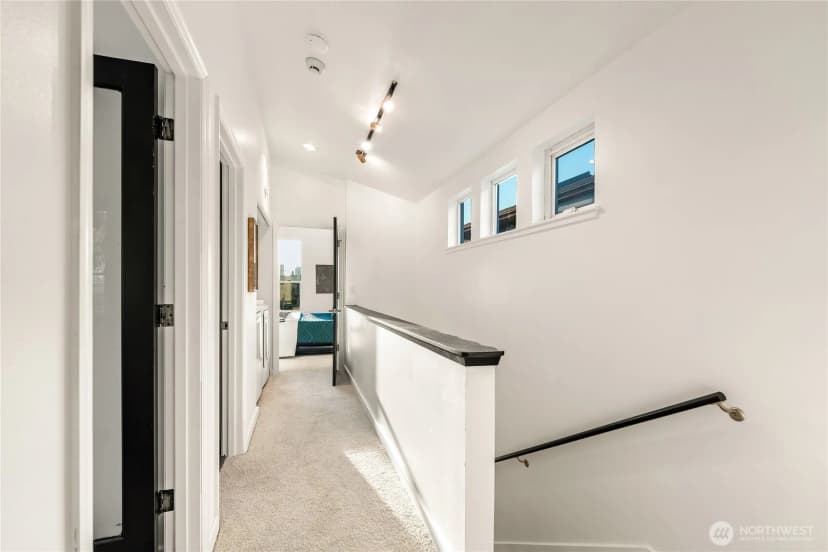 Property photo for 824 30th Avenue, Seattle photo 18