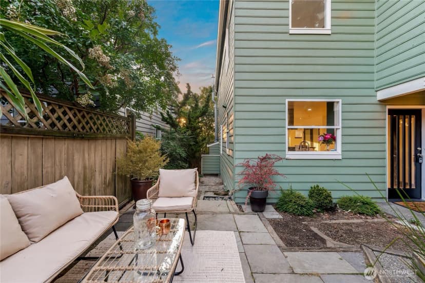 Property photo for 824 30th Avenue, Seattle photo 33