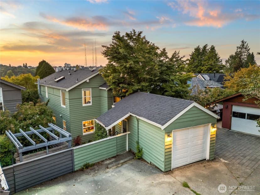 Property photo for 824 30th Avenue, Seattle photo 35
