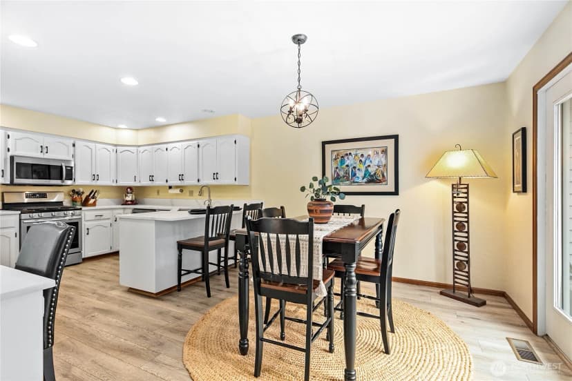 Property photo for 1843 Main Street #b2, Lynden photo 9