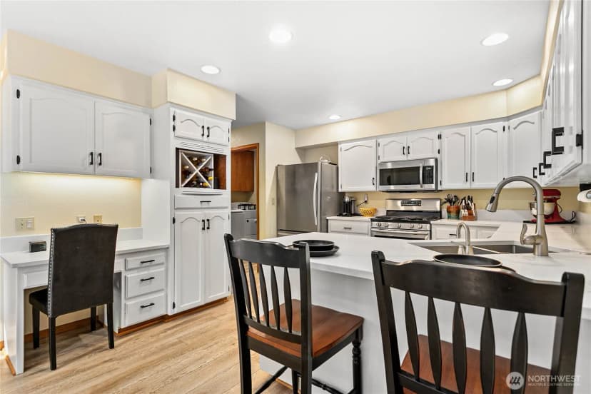 Property photo for 1843 Main Street #b2, Lynden photo 11
