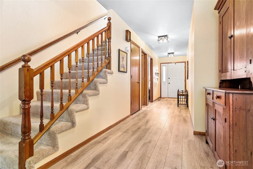Property photo for 1843 Main Street #b2, Lynden photo 26