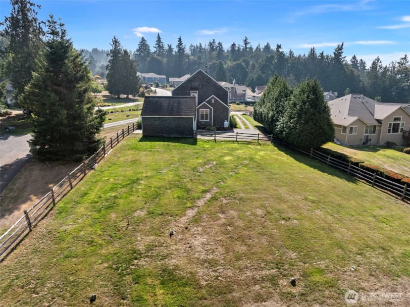 Property photo for 5396 E Blaisdell Lane, Port Orchard photo 37