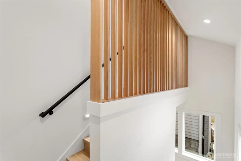 Property photo for 8005 25th Avenue Ne, Seattle photo 16