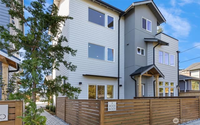 Property photo for 8005 25th Avenue Ne, Seattle