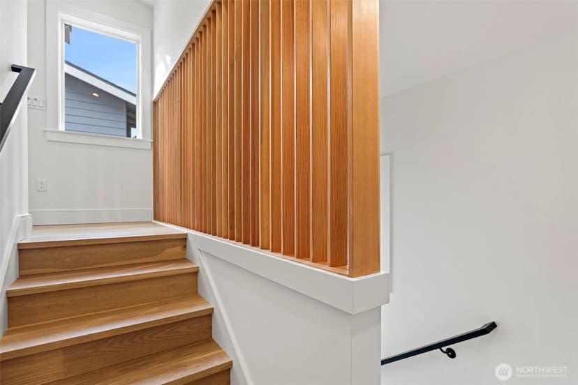 Property photo for 8005 25th Avenue Ne, Seattle photo 17