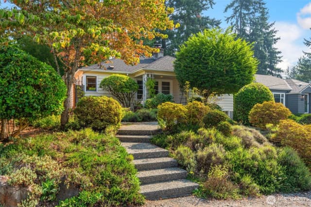Property photo for 10422 20th Ave Ne, Seattle