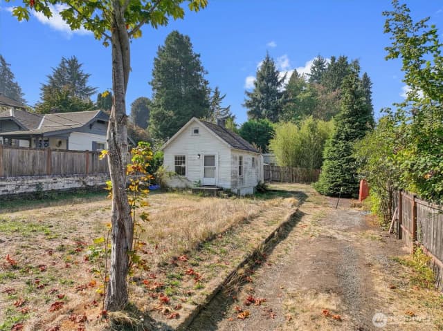 Property photo for 10217 12th Avenue Ne, Seattle
