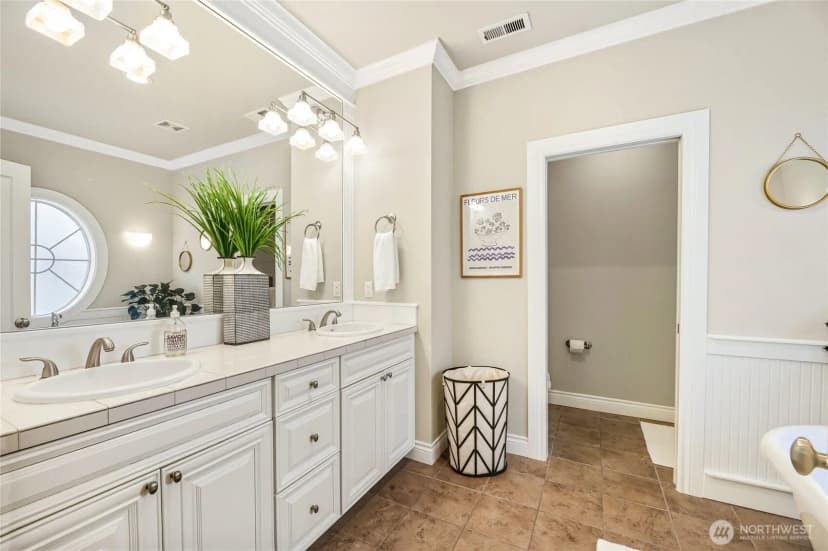 Property photo for 2593 Ne Park Drive, Issaquah photo 16