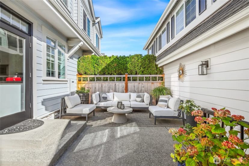 Property photo for 2593 Ne Park Drive, Issaquah photo 28