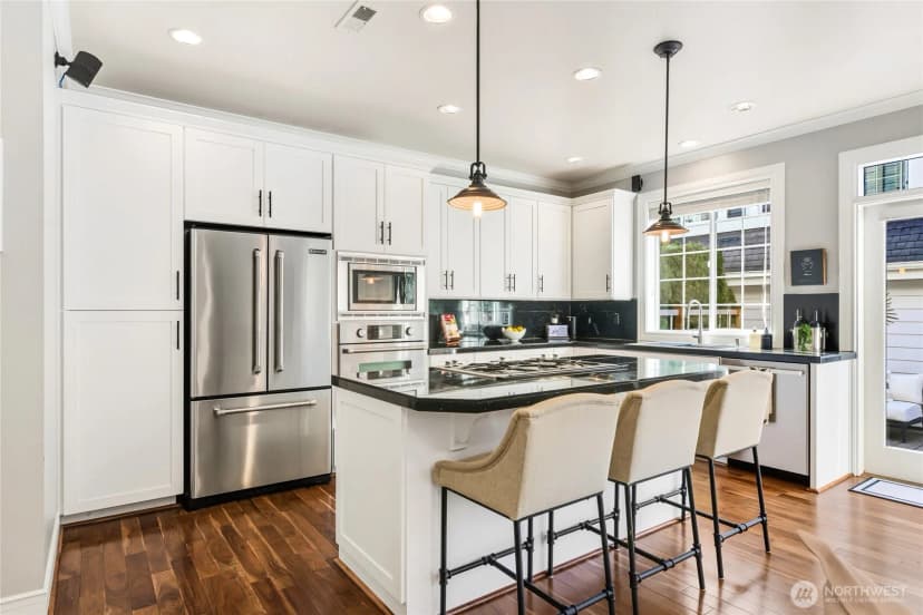 Property photo for 2593 Ne Park Drive, Issaquah photo 9