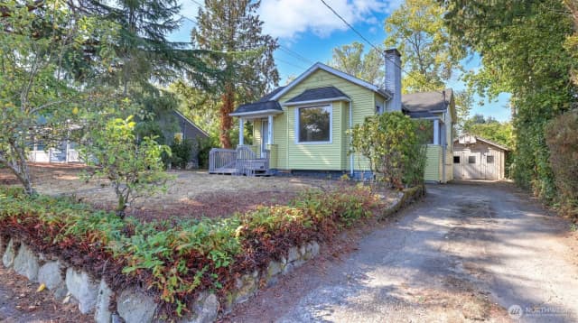 Property photo for 4115 50th Avenue S, Seattle photo 3
