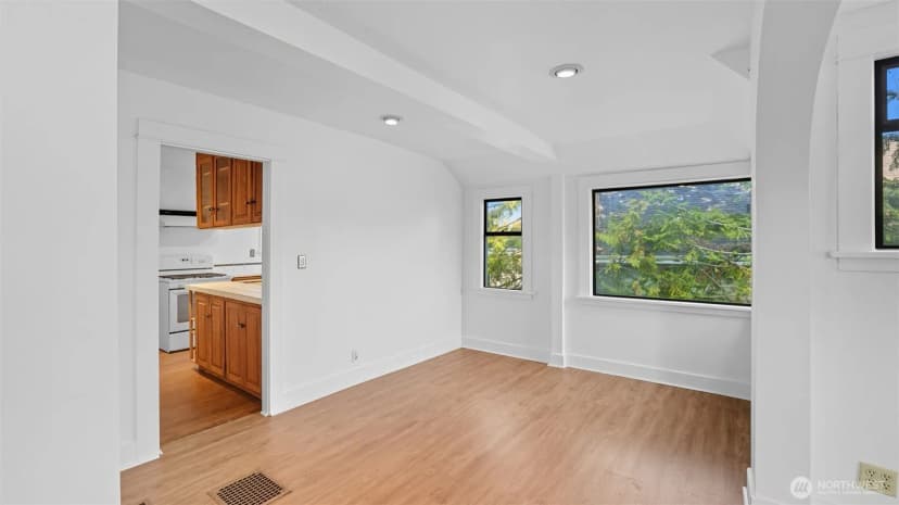 Property photo for 4115 50th Avenue S, Seattle photo 10