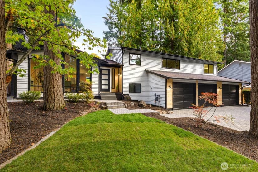 Property photo for 3218 218th Avenue Se, Sammamish
