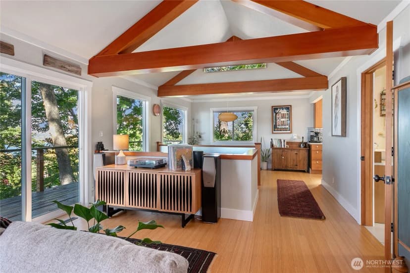 Property photo for 127 S Garden Terrace, Bellingham photo 7