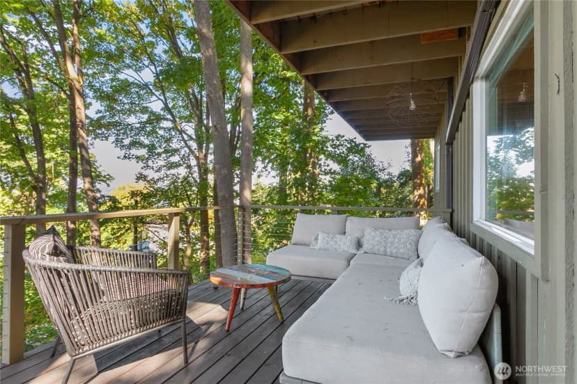 Property photo for 127 S Garden Terrace, Bellingham photo 8