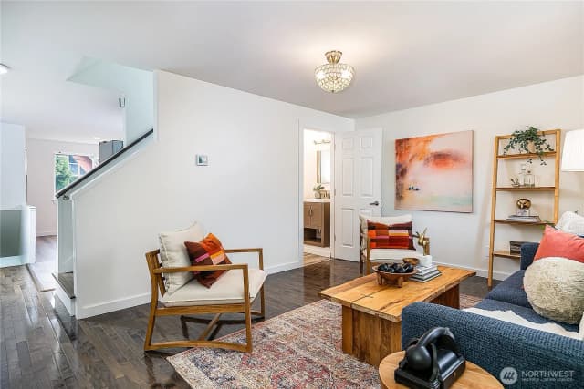 Property photo for 1701 S Atlantic Street #b, Seattle photo 2
