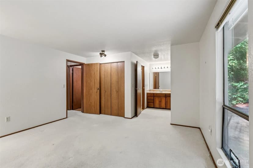 Property photo for 25529 Se 159th Street, Issaquah photo 20