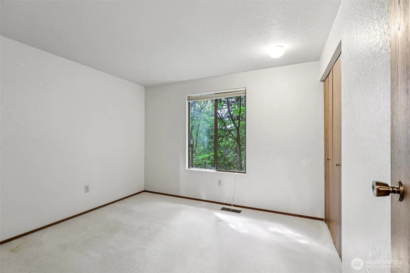 Property photo for 25529 Se 159th Street, Issaquah photo 15