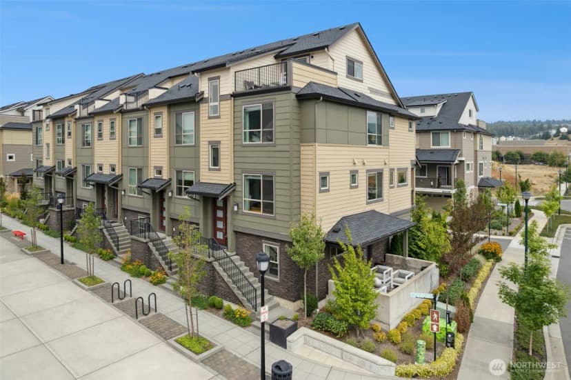 Property photo for 1048 7th Avenue Ne, Issaquah