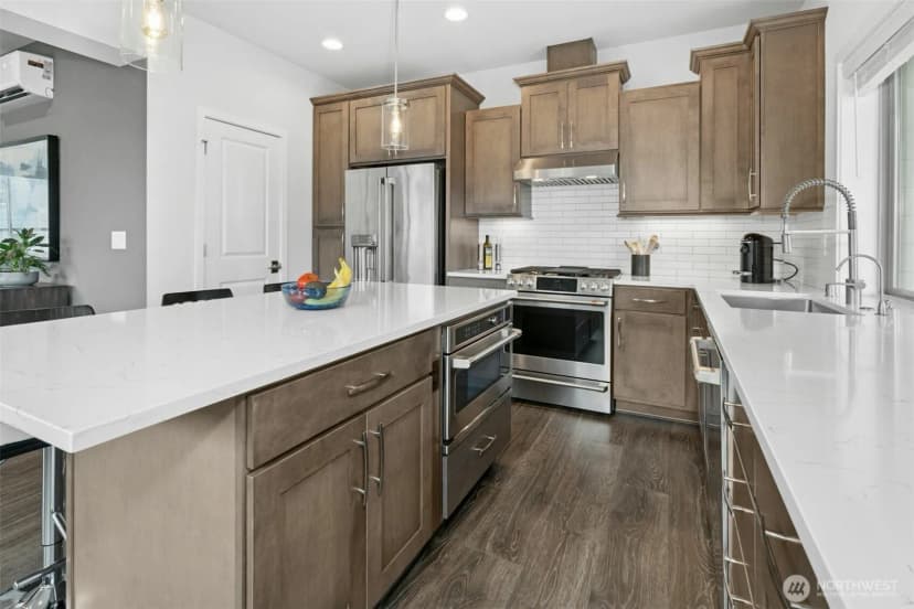 Property photo for 1048 7th Avenue Ne, Issaquah photo 10