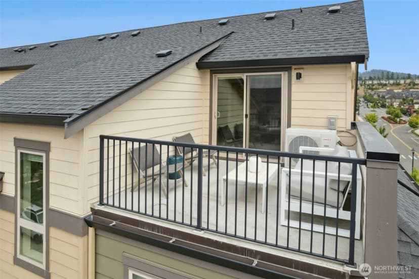 Property photo for 1048 7th Avenue Ne, Issaquah photo 27