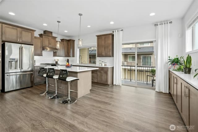 Property photo for 1048 7th Avenue Ne, Issaquah photo 5