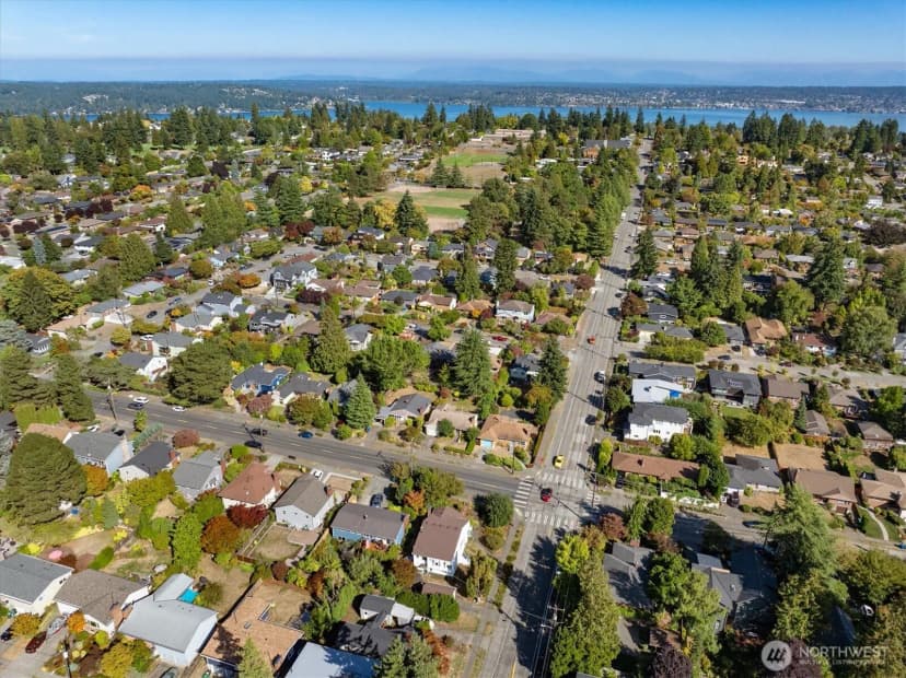 Property photo for 7003 40th Avenue Ne, Seattle photo 29
