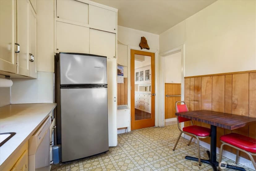 Property photo for 7003 40th Avenue Ne, Seattle photo 13