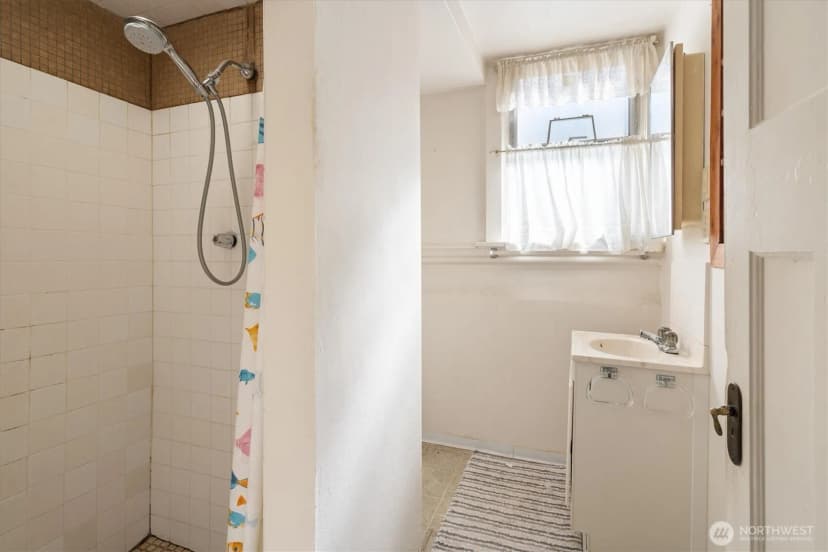 Property photo for 7003 40th Avenue Ne, Seattle photo 21
