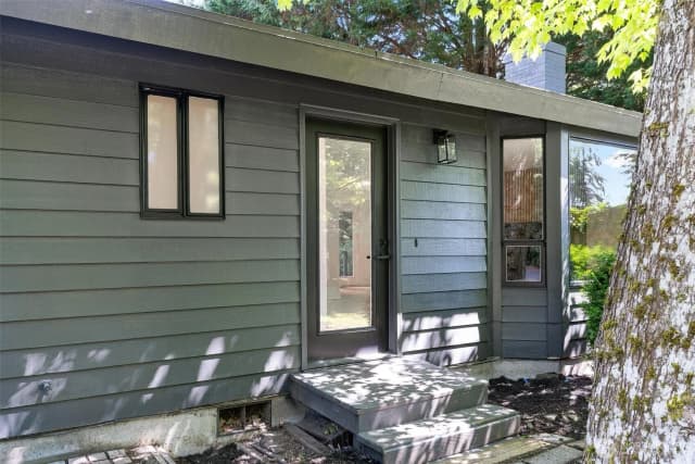 Property photo for 5410 240th Street Sw, Mountlake Terrace photo 2