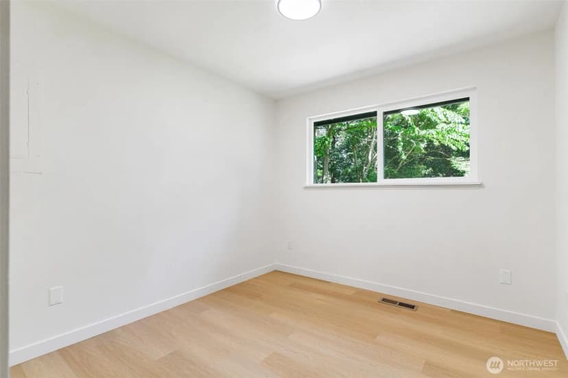 Property photo for 5410 240th Street Sw, Mountlake Terrace photo 13