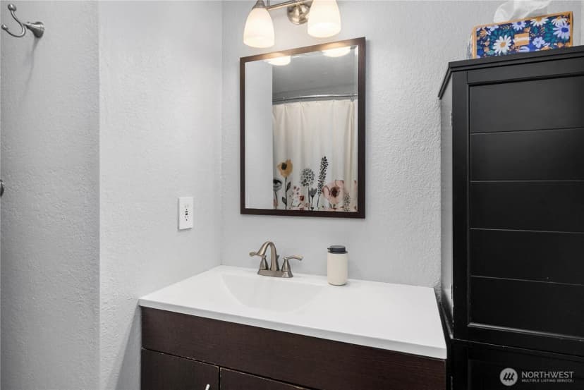 Property photo for 5001 18th Avenue Se, Lacey photo 21