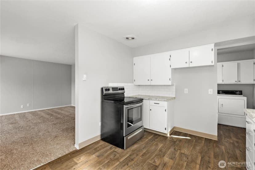 Property photo for 1206 J Street, Centralia photo 10