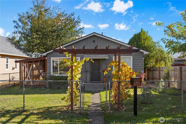 Property photo for 1206 J Street, Centralia