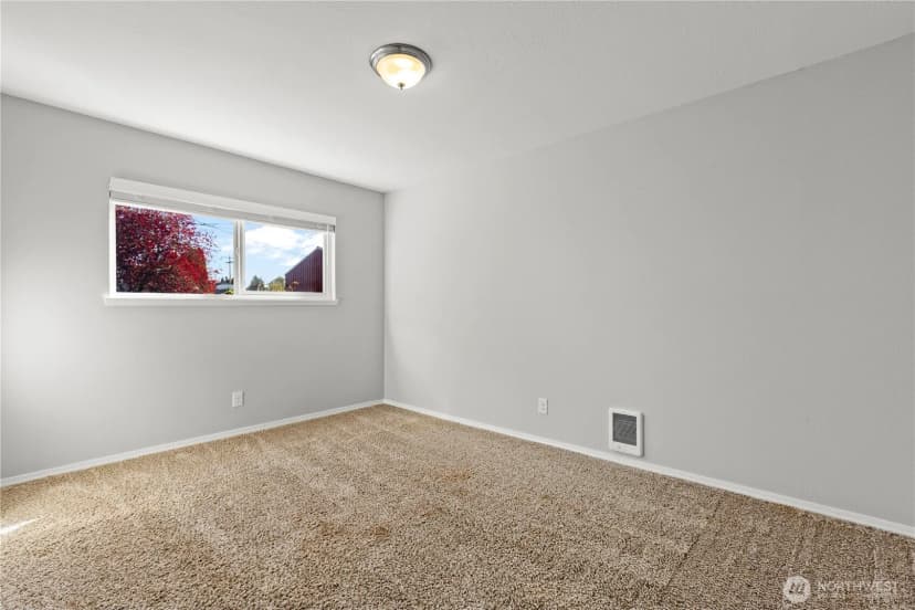 Property photo for 1206 J Street, Centralia photo 15
