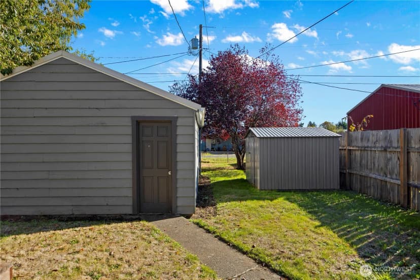 Property photo for 1206 J Street, Centralia photo 24