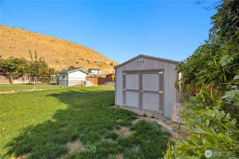 Property photo for 122 Kelly Street, Pateros photo 16