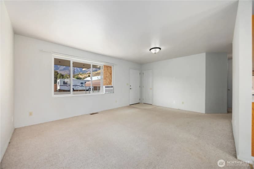 Property photo for 122 Kelly Street, Pateros photo 25