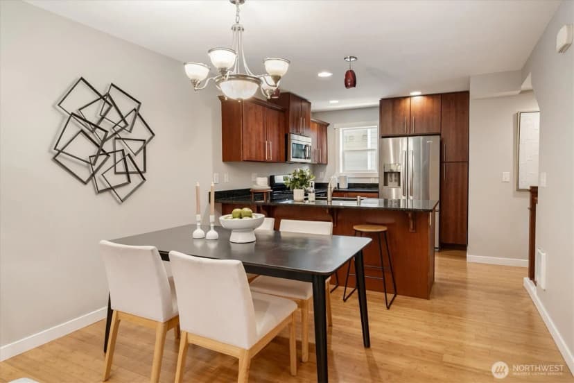 Property photo for 9220 16th Avenue Sw #b, Seattle photo 10