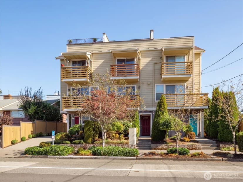 Property photo for 9220 16th Avenue Sw #b, Seattle