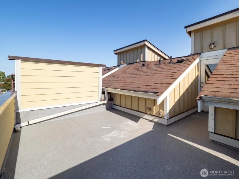 Property photo for 9220 16th Avenue Sw #b, Seattle photo 24