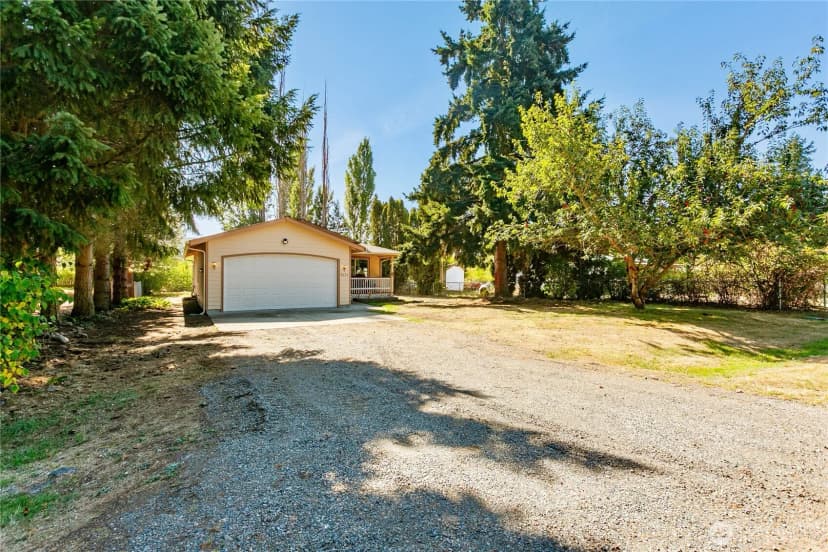 Property photo for 9023 Pepperidge Lane Se, Yelm photo 2