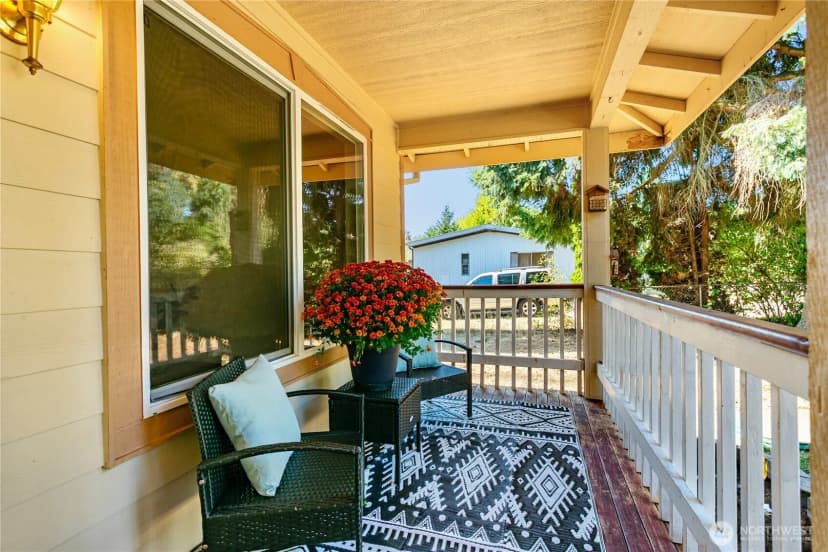 Property photo for 9023 Pepperidge Lane Se, Yelm photo 4