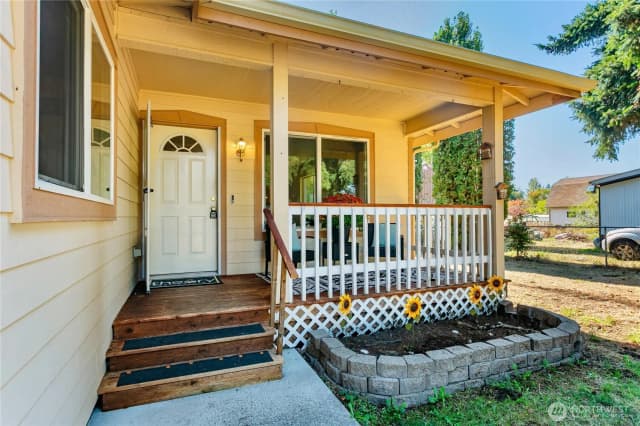 Property photo for 9023 Pepperidge Lane Se, Yelm photo 3