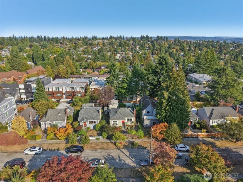 Property photo for 7016 34th Avenue Ne, Seattle photo 35
