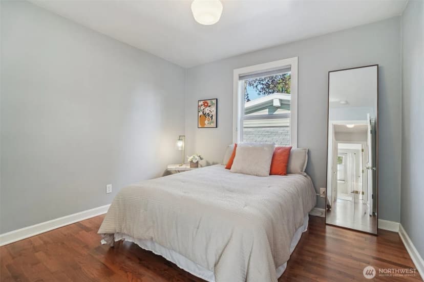 Property photo for 7016 34th Avenue Ne, Seattle photo 13