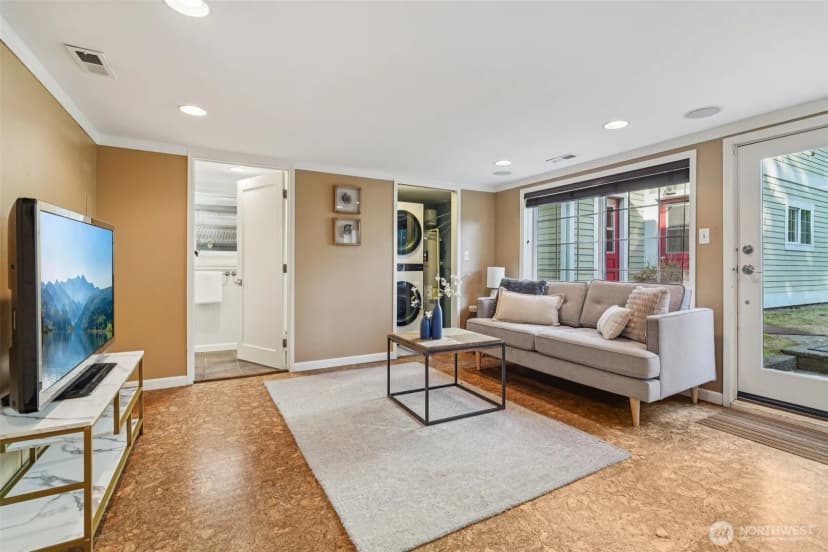 Property photo for 7016 34th Avenue Ne, Seattle photo 19